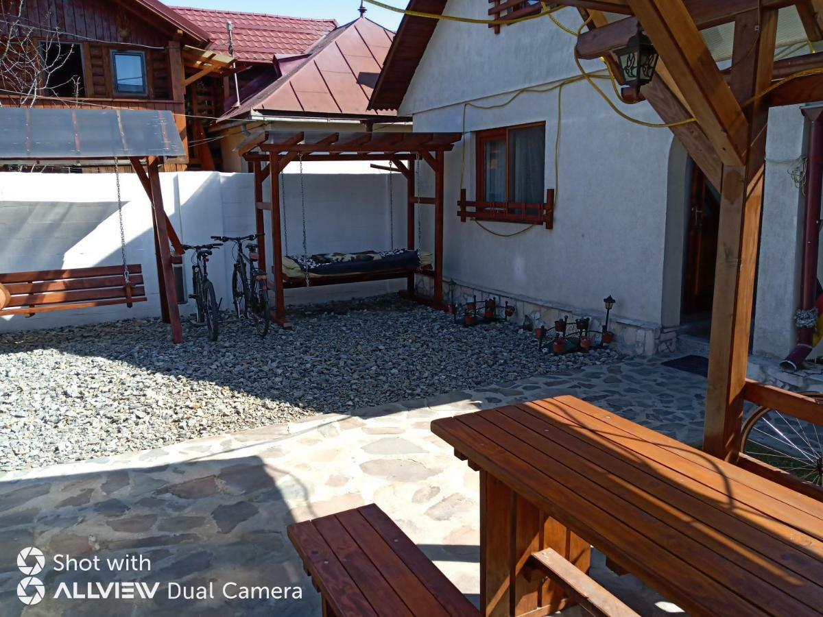 Hotel Casa Toth Din Tipterai Vişeu de Sus Zewnętrze zdjęcie
