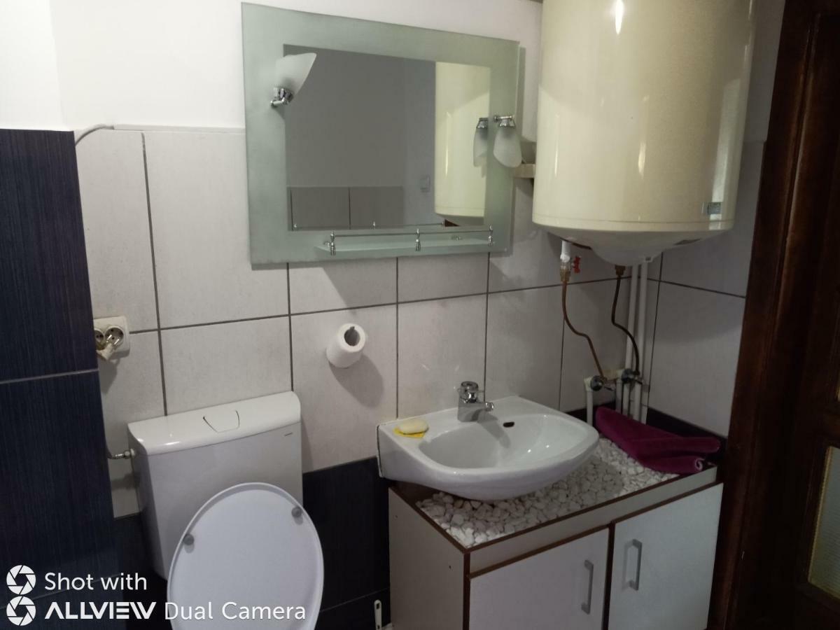 Hotel Casa Toth Din Tipterai Vişeu de Sus Zewnętrze zdjęcie